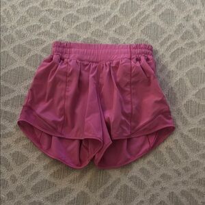 Hotty Hot Low-Rise Lined Short 4" size 0